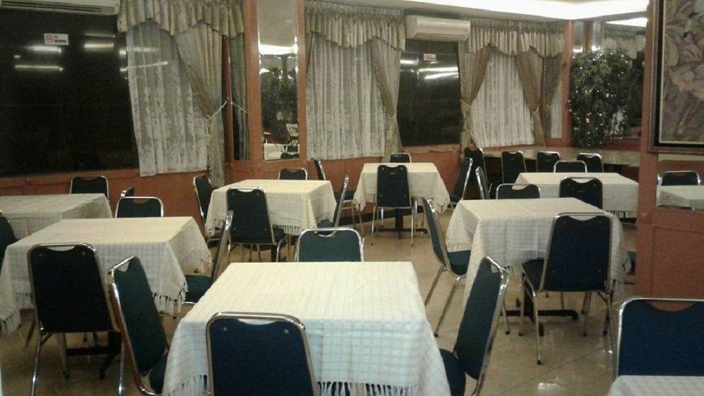 Plaza Hotel Harco Mangga Dua Τζακάρτα Εξωτερικό φωτογραφία