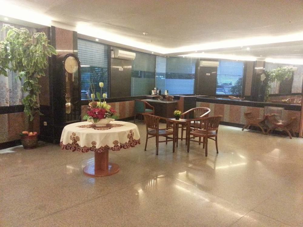 Plaza Hotel Harco Mangga Dua Τζακάρτα Εξωτερικό φωτογραφία