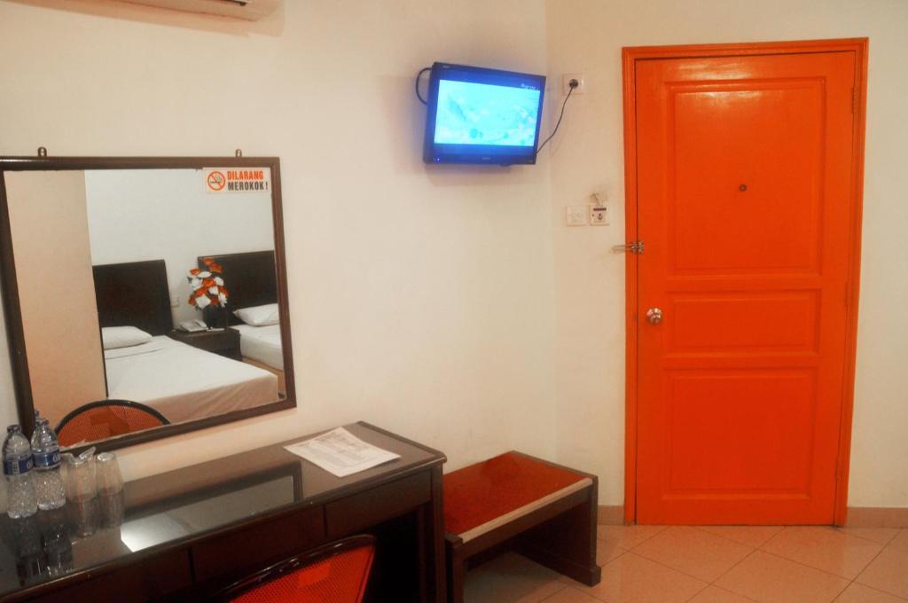 Plaza Hotel Harco Mangga Dua Τζακάρτα Εξωτερικό φωτογραφία