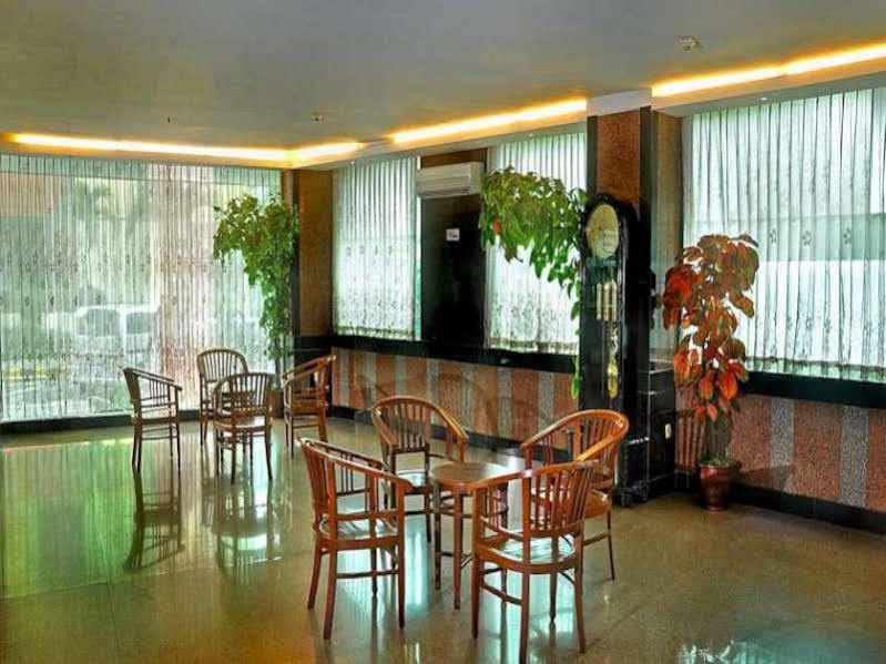 Plaza Hotel Harco Mangga Dua Τζακάρτα Εξωτερικό φωτογραφία