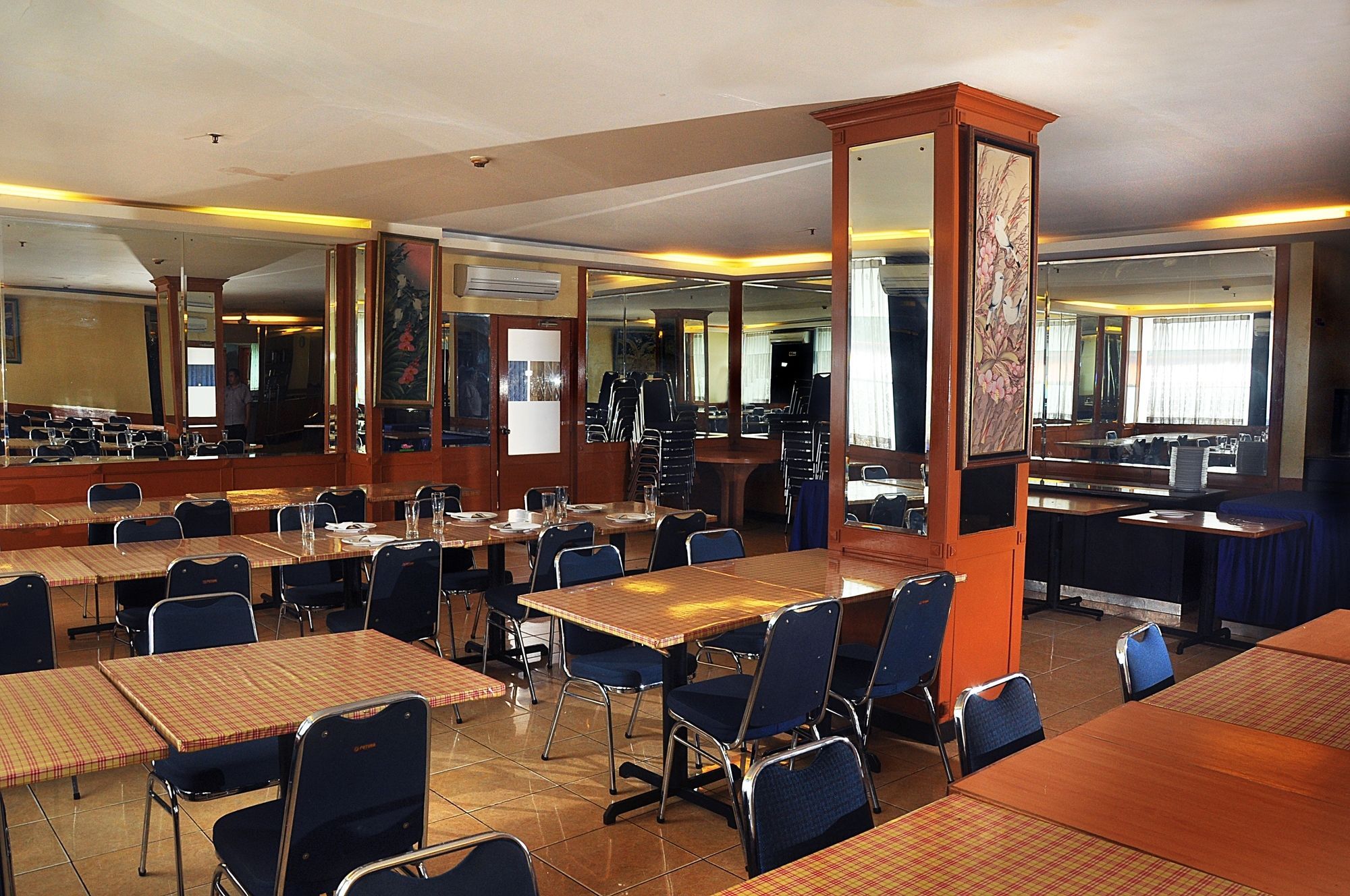 Plaza Hotel Harco Mangga Dua Τζακάρτα Εξωτερικό φωτογραφία